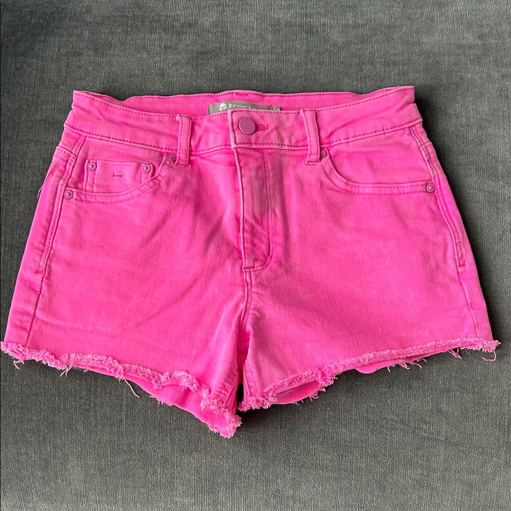 Tractr Bright Pink Frayed Hem Denim Shorts, girls size 12